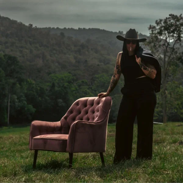 CHLOE MARKS & THE MAYHEM